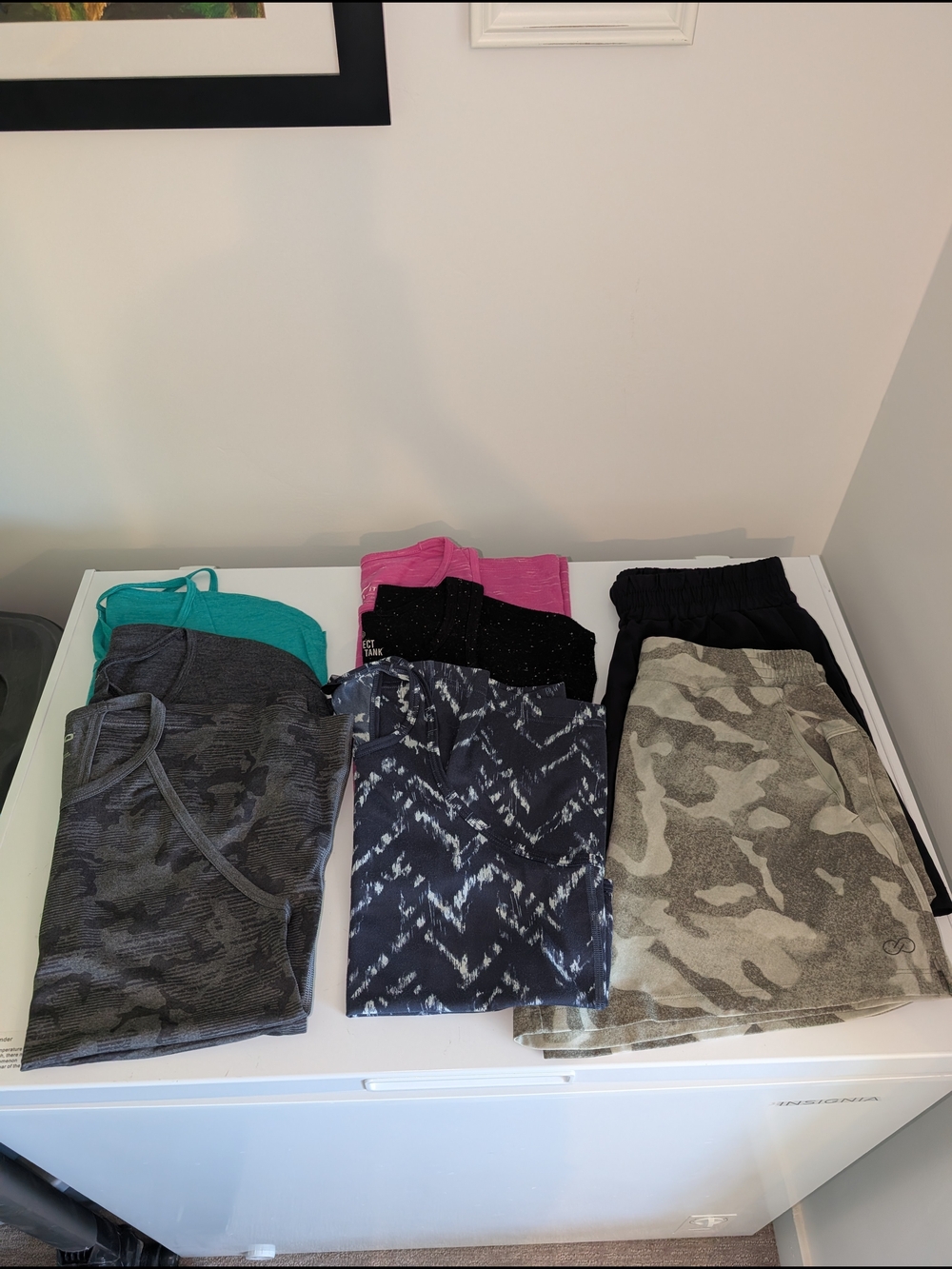 Women's Athletic Bundle (8 Pieces)